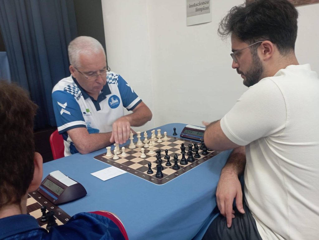 El ajedrez lucentino homenajea a José María Aroca en el Torneo de las Fiestas Aracelitanas 760536889 1748768283557424 1502139475946152162 n