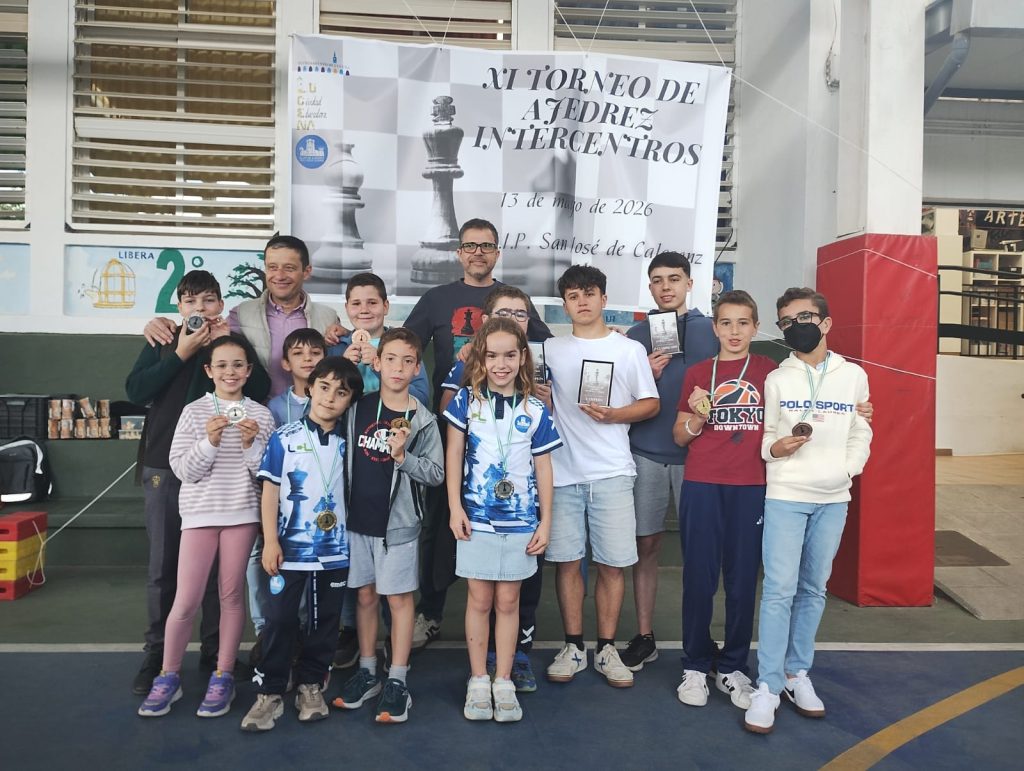 El Ruy López, comprometido con el ajedrez escolar en el XI Torneo Intercentros whatsapp image 2026 05 13 at 13.50.34