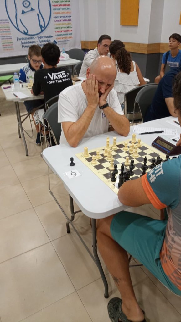 Un fin de semana de ajedrez y trofeos para nuestros jugadores 13
