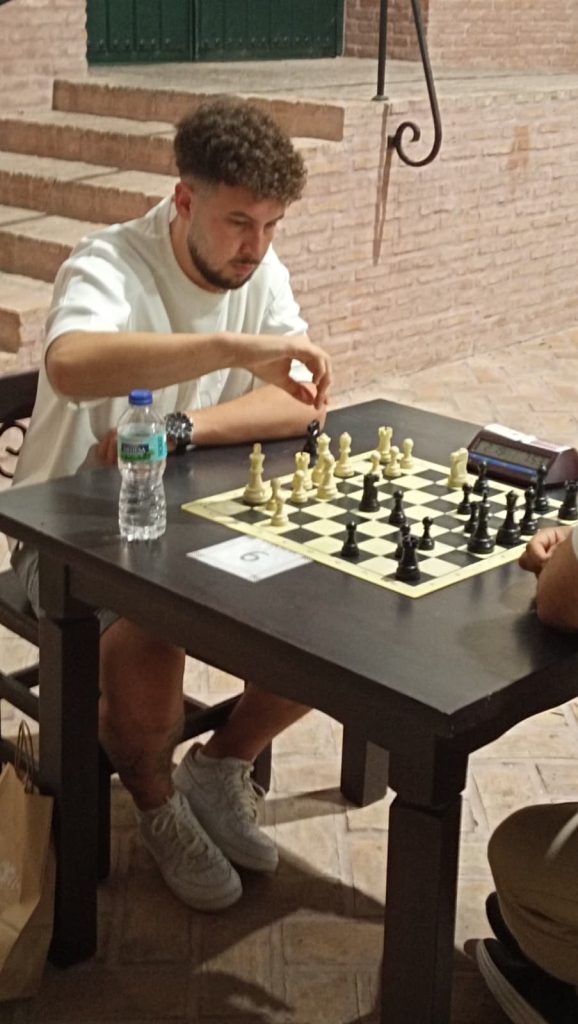 Un fin de semana de ajedrez y trofeos para nuestros jugadores 5