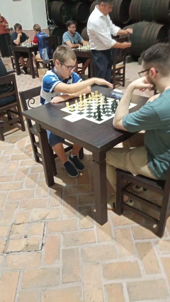 Un fin de semana de ajedrez y trofeos para nuestros jugadores 6